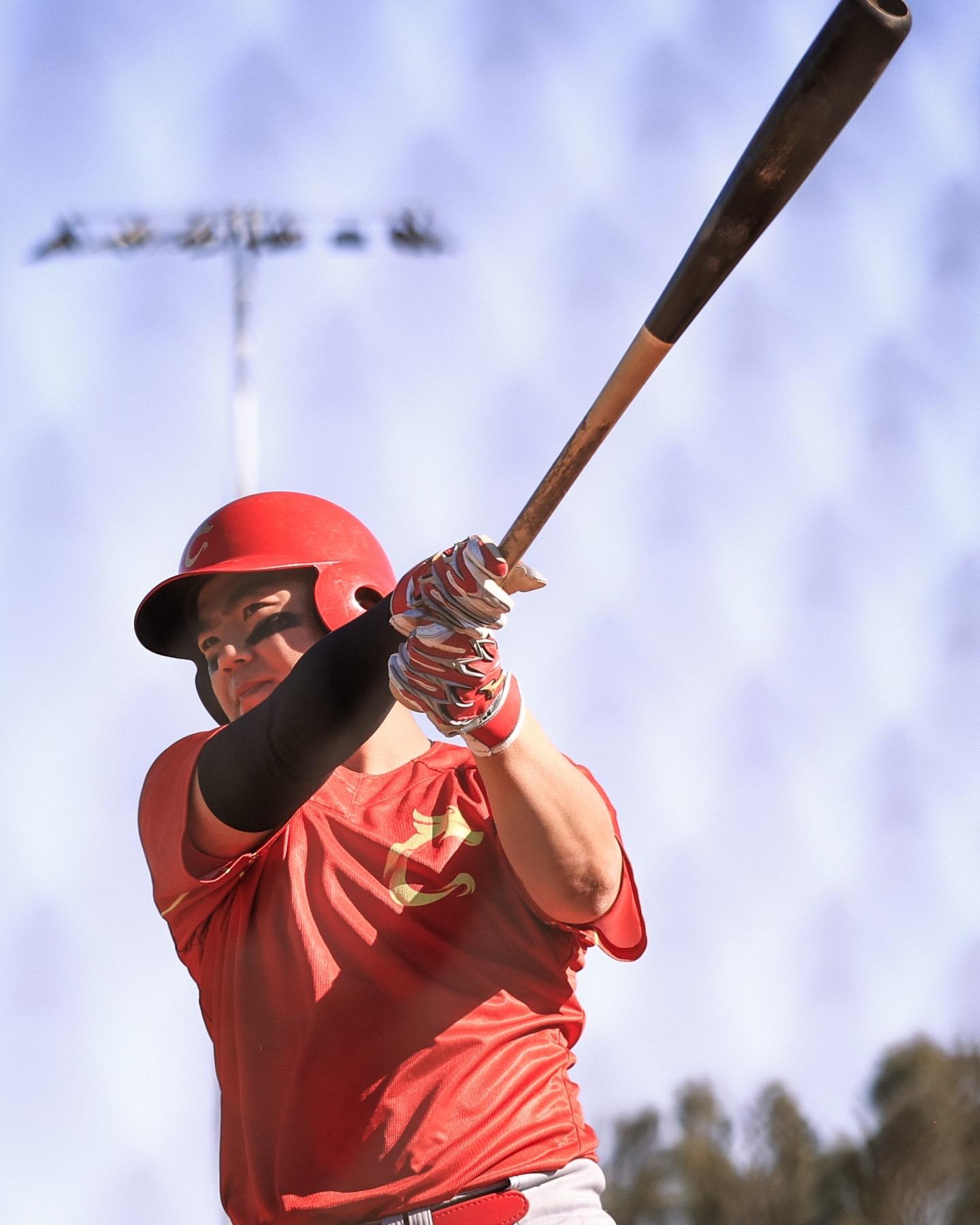 棒球选手发挥出色，荣膺最佳MVP