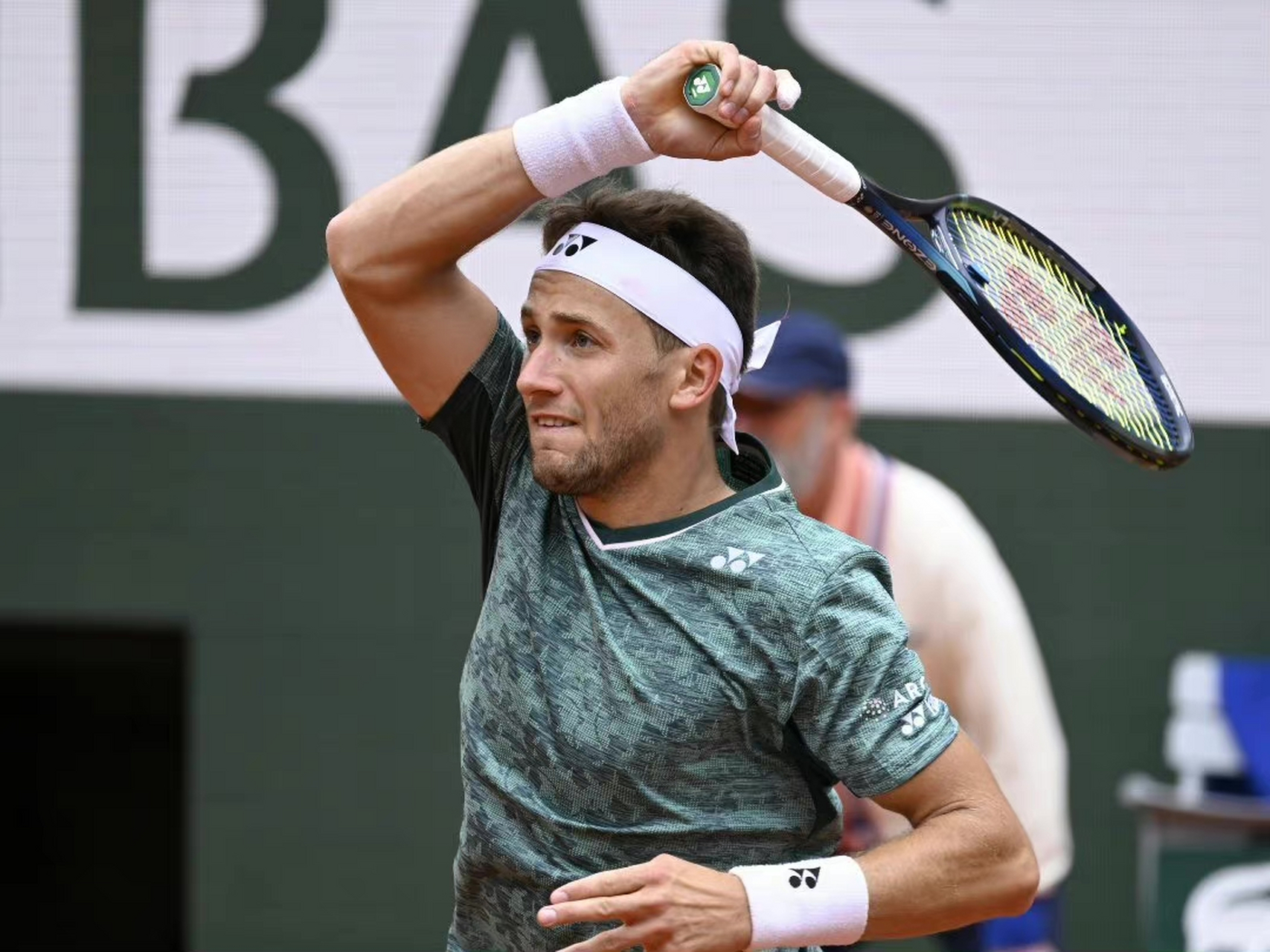 美网险胜法网，鲁德状态火热