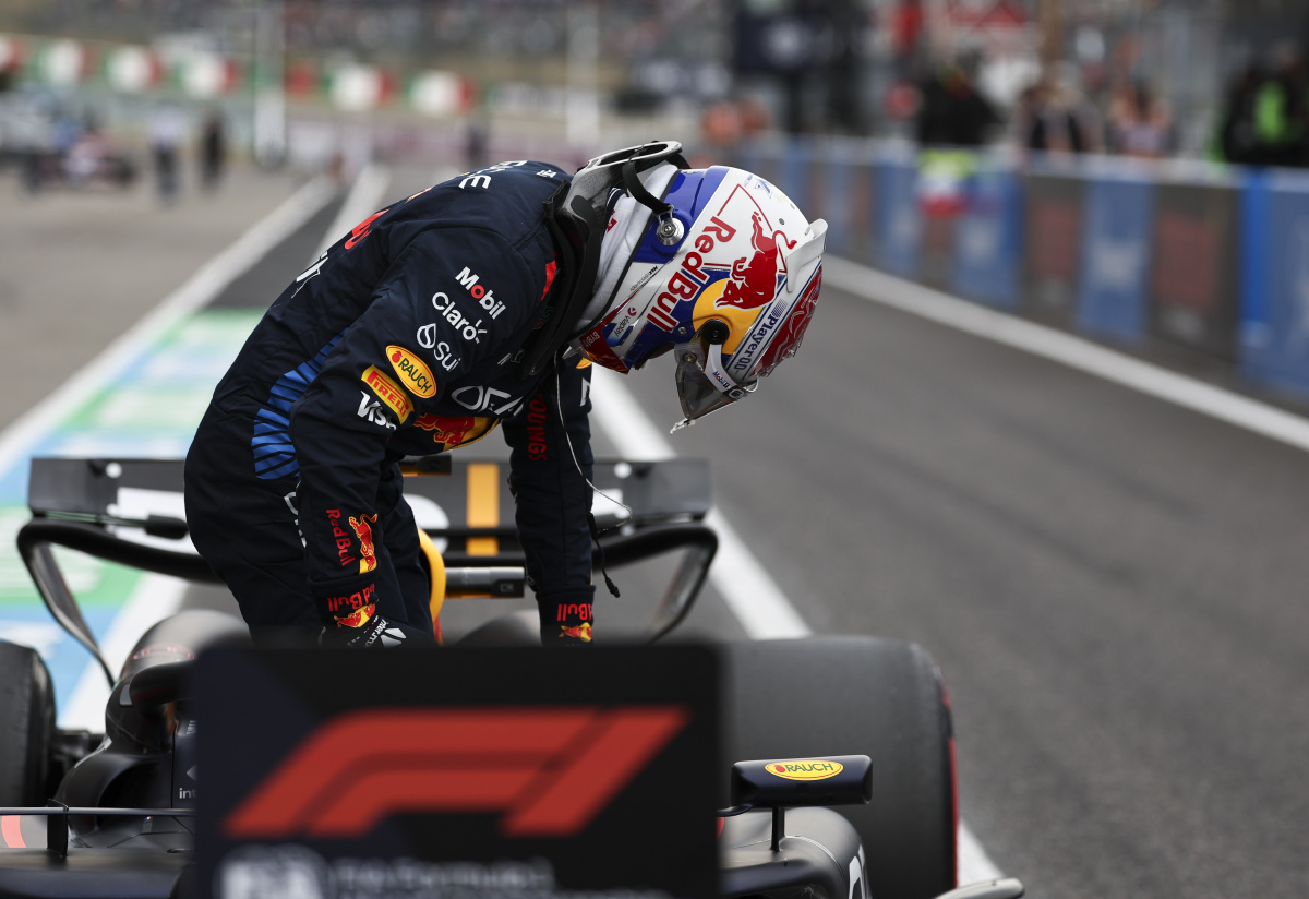 梅赛德斯险胜红牛车队，周冠宇高光表现